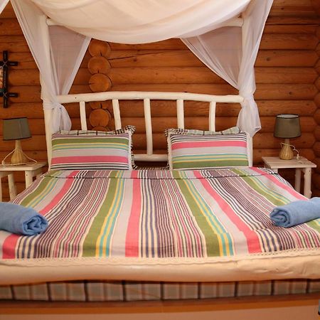 Boutigue Hotel Nebesa Chimgan Eksteriør billede