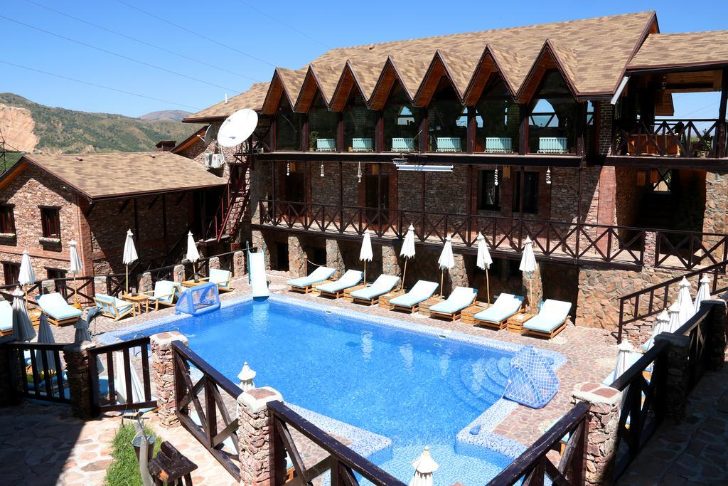 Boutigue Hotel Nebesa Chimgan Eksteriør billede