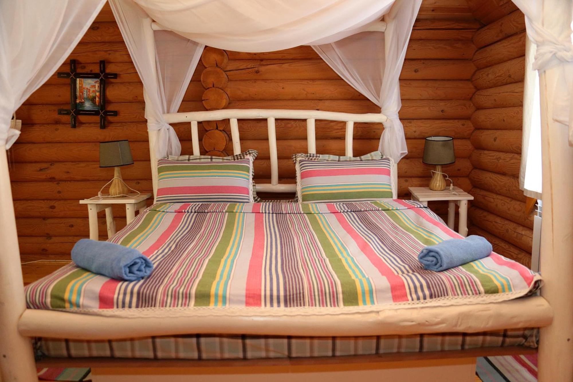 Boutigue Hotel Nebesa Chimgan Eksteriør billede